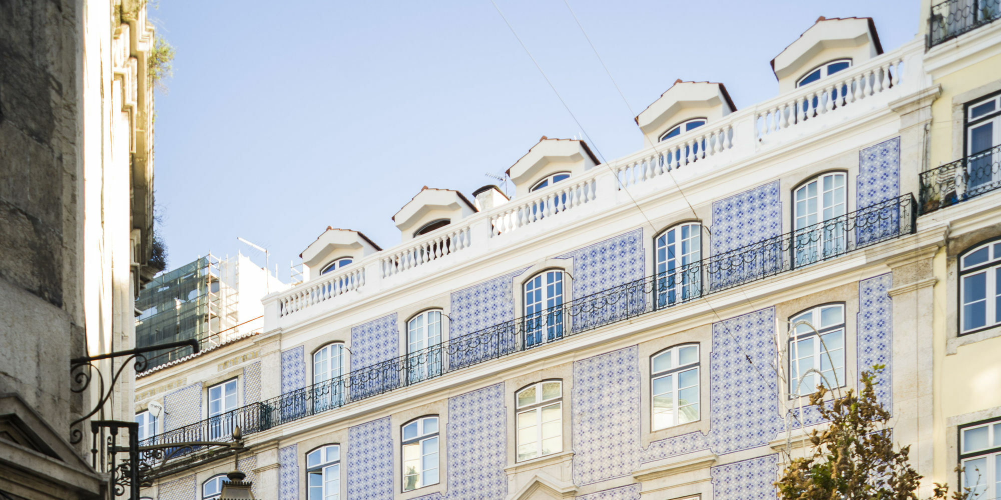Serviced - Baixa Castelo Appartement